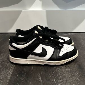 Nike Dunk Low Pandas